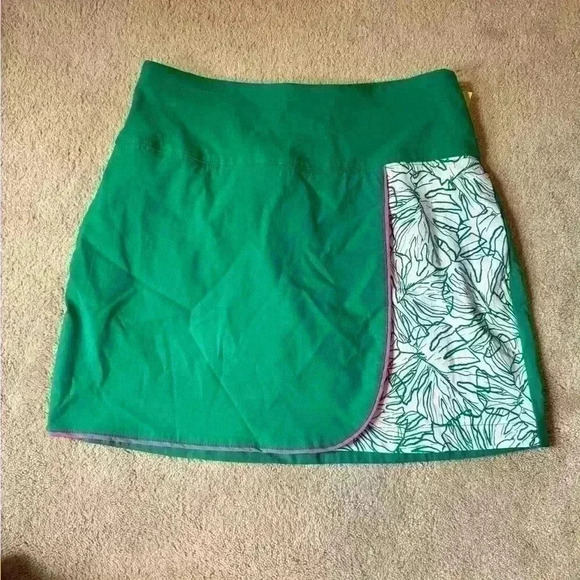 Lady Hagen Women's Tropical Palm Wrap 17'' Golf Skort size medium NWOT - Picture 4 of 9